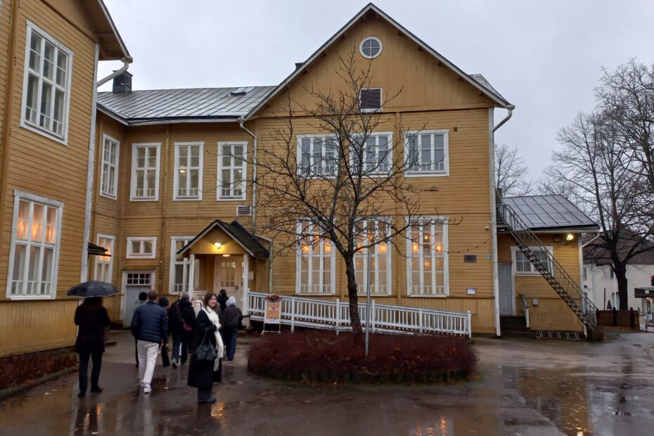 vanha kansakoulu Puu-Anttila Lohjalla